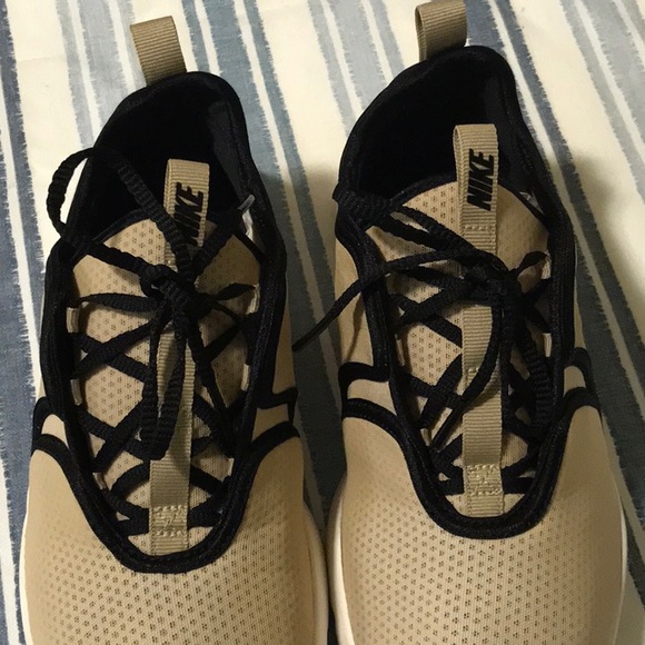 ⚜️NIKE W LODEN PINNACLE MUSHROOM, BLACK & SAIL. SIZE 8.5 USED.⚜️UNIQUE STYLE.⚜️ - Picture 8 of 14